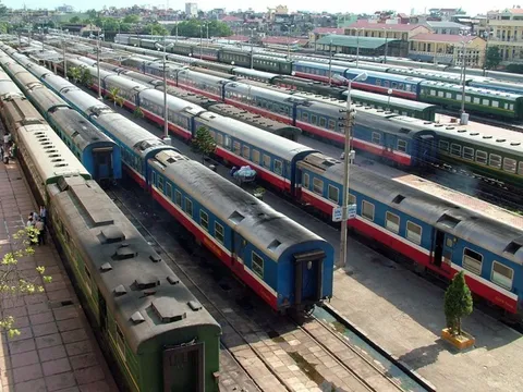 Đã phát triển 140 năm nhưng Việt Nam chưa có sản phẩm xuất khẩu, chưa sản xuất được đầu máy điện mà vẫn quyết tạo đột phá lớn trong lĩnh vực đường sắt