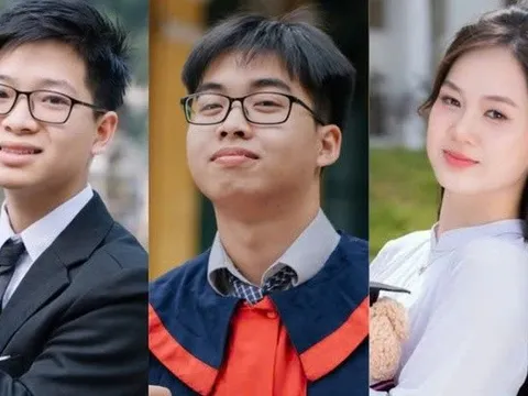 Thủ khoa các khối thi năm 2025 chọn "bến đỗ" trường đại học nào?