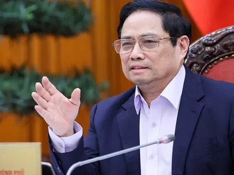 Thủ tướng yêu cầu các ngân hàng bảo đảm hệ thống thanh toán và tiền mặt, đáp ứng yêu cầu tặng phần quà 100.000 đồng cho người dân kịp thời