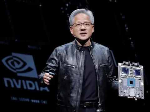 AI bị nghi ngờ hạ nhiệt, CEO NVIDIA Jensen Huang trấn an: “Mọi thứ đều đã bán sạch”
