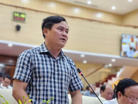 Quảng Ngãi yêu cầu giám đốc sở chấn chỉnh việc cử cán bộ dự họp