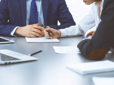 Đừng bêu riếu doanh nhân!