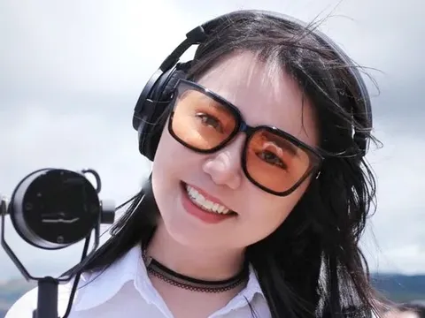Cuộc sống của nữ ca sĩ từng là thần tượng của thế hệ 8x -9x, sau 18 năm gây bất ngờ