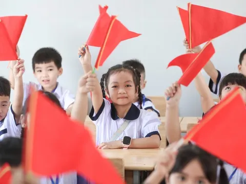 Chính phủ quy định các trường hợp cụ thể miễn, giảm và hỗ trợ học phí