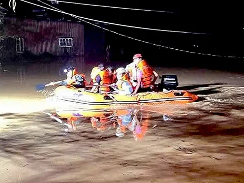 Hàng trăm hộ dân vùng Đức Trọng - Lâm Đồng ngập lụt sau mưa lớn