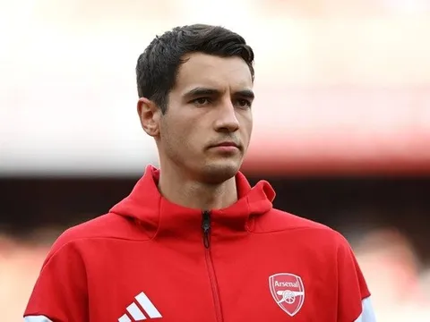 Kiwior tiết lộ khoảnh khắc xúc động khi rời Arsenal