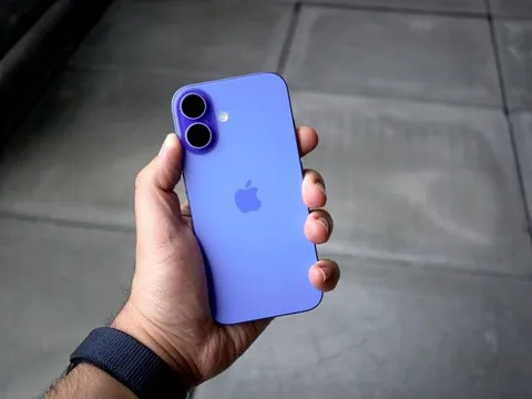 Bị chê dai dẳng suốt nhiều năm, cuối cùng iPhone 17 đã có tính năng mà đến "điện thoại giá 3 triệu" còn có