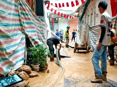 Đã kiểm soát lượng bùn trào khi đào hầm metro Nhổn - ga Hà Nội