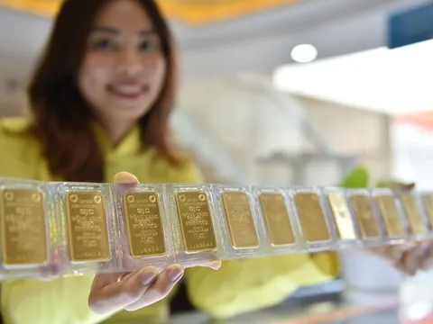 Giá vàng miếng SJC tại thị trường tự do bất ngờ đi xuống