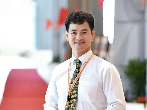 NSND Xuân Bắc nhận câu nói bất ngờ sau cuộc gọi trao thưởng