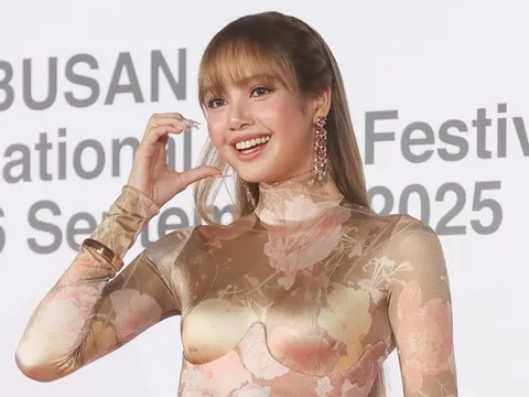 Lisa và No Other Choice chiếm trọn spotlight trên thảm đỏ khai mạc Liên hoan phim Busan