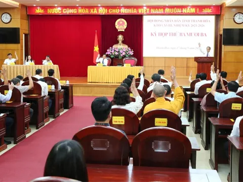 HĐND tỉnh Thanh Hóa thông tin về 2 cựu lãnh đạo được Trung ương cho nghỉ hưu trước tuổi