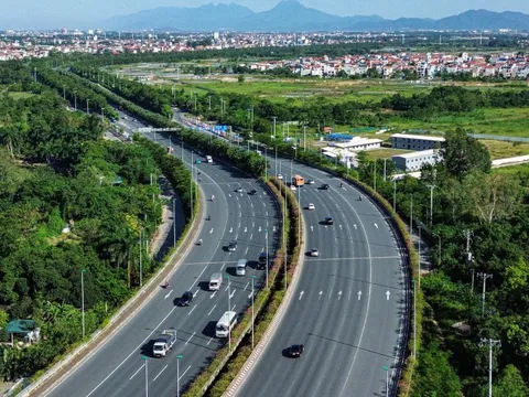 Cục trưởng Cảnh sát giao thông: 'Sẽ nghiên cứu để cao tốc có làn vượt riêng'
