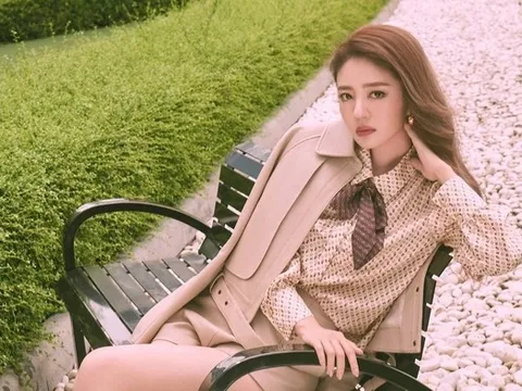 Mỹ nhân đình đám showbiz, hiếm hoi xuất hiện với diện mạo khác lạ sau 3 năm chồng bị bắt