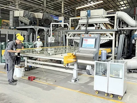Gỡ vướng mắc thể chế, khơi thông nguồn lực - Kỳ 1: Những quy định 'đốt' tiền doanh nghiệp