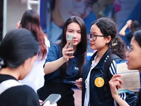 BVBank đồng hành cùng ngày thẻ Việt Nam 2025 - Một chạm vạn tiện ích