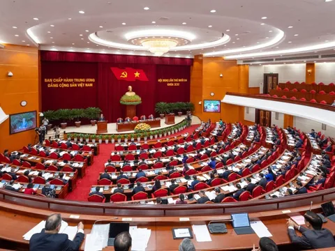 Bộ Chính trị có trách nhiệm giới thiệu nhân sự bầu làm Chủ tịch nước, Thủ tướng, Chủ tịch Quốc hội