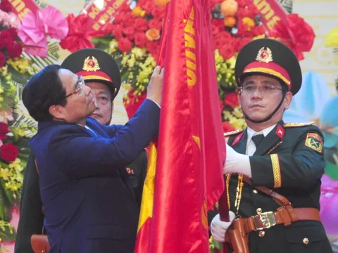 Thủ tướng Phạm Minh Chính: Quân khu 5 phải nắm chắc địa bàn, ngăn nguy cơ từ sớm, từ xa