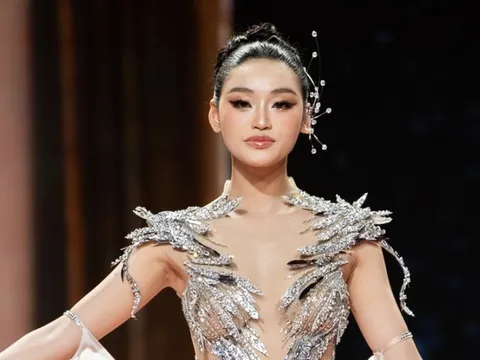 Trang phục dân tộc của Yến Nhi vào top 20 tại Miss Grand International 2025