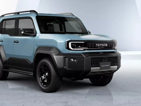 Đừng nhầm với xe Trung Quốc – đây là chiếc Land Cruiser Prado phiên bản ‘mini’ do chính Toyota ra mắt