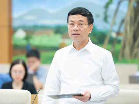 Bộ trưởng Nguyễn Mạnh Hùng: Doanh nghiệp chỉ lắp ráp, giá trị Việt Nam tạo ra chỉ 10%, không có trung tâm R&D, không làm chủ công nghệ lõi thì có nên được ưu đãi hay không?