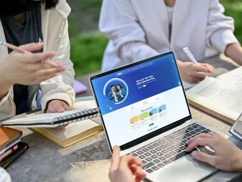 Sacombank mang ‘Trường học tài chính số’ đến với sinh viên trên toàn quốc