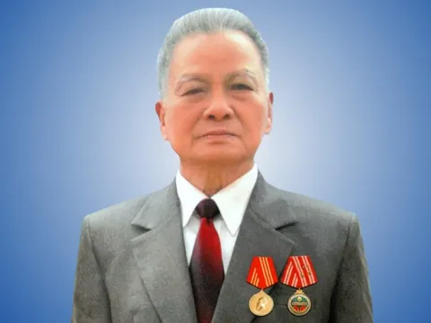 Lễ tang nguyên Phó chủ tịch Hội đồng Bộ trưởng Trần Phương tổ chức với nghi thức cấp Nhà nước
