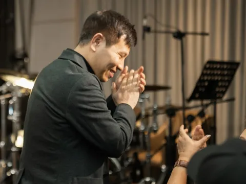 ‘Người cũ’ Vũ Quang Trung đã trở về, làm mới hit ‘Còn gì đẹp hơn’ của Nguyễn Hùng
