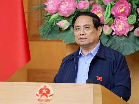 Thủ tướng: Tư nhân đề xuất tham gia làm đường sắt, quốc phòng, bộ ngành đang tích cực làm việc