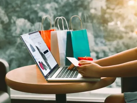 Người Việt chi gần 4 tỷ USD mua sắm online trong quý III