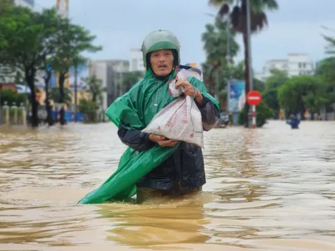 Thời tiết hôm nay 7-11: Thanh Hóa tới Lâm Đồng mưa rất to sau bão
