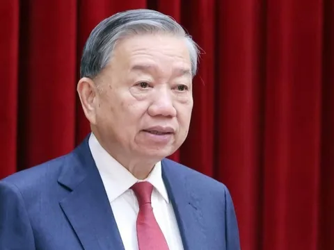 Bộ Chính trị kết luận mới về thực hiện mức cao nhất tăng trưởng 2025, tạo đà tăng trưởng 2 con số