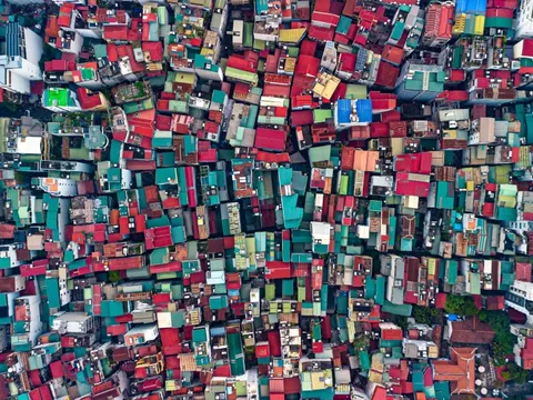 Giá chung cư Hà Nội lên hơn 100 triệu đồng/m2, người lương 5 triệu đang ở đâu?