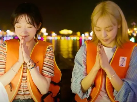 Mê mẩn với khung cảnh Việt Nam xuất hiện trong As You Stood By