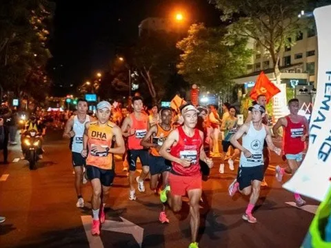 Lan tỏa “Bước chạy vì một Việt Nam vượt trội”, hàng chục ngàn người cùng Techcombank trao cơ hội bước đi cho trẻ em Việt