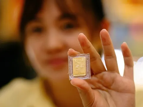 Giá vàng thế giới bất ngờ giảm mạnh