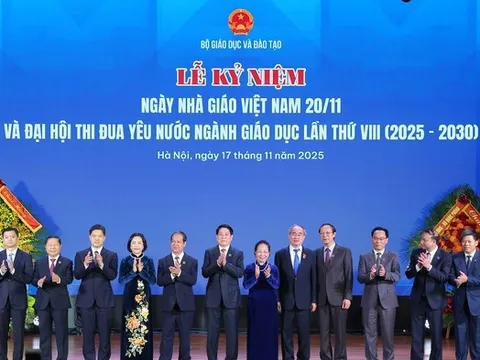 Chủ tịch nước Lương Cường dự Lễ kỷ niệm Ngày Nhà giáo Việt Nam