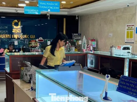 Nhiều tiệm vàng ở TPHCM bỗng dưng… vắng tanh