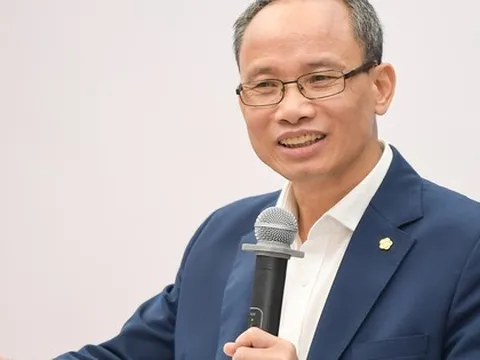 TS Cấn Văn Lực: Khi việc tiếp cận vàng trở nên quá khó, tâm lý tò mò và đổ xô mua càng tăng, đẩy thị trường vào bất ổn