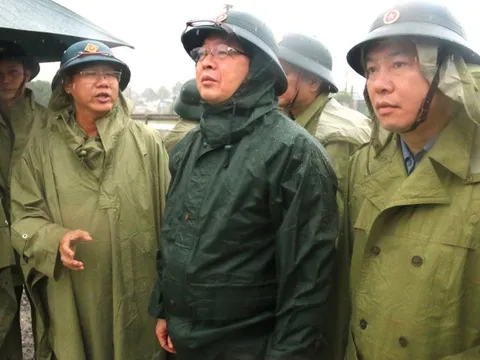 Phó thủ tướng Hồ Quốc Dũng: Bằng mọi giá phải di dời người dân vùng ngập lụt đến nơi an toàn