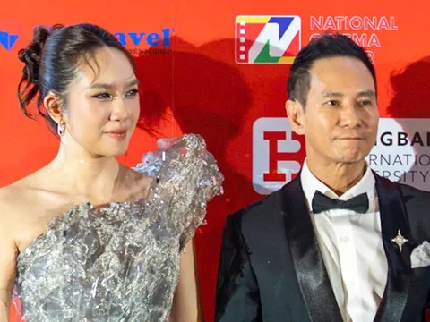 1.200 nghệ sĩ từ Mưa đỏ, Địa đạo, Lật mặt 8... trên thảm đỏ Liên hoan phim Việt Nam