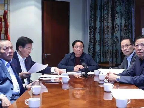 Từ Nam Phi, Thủ tướng họp trực tuyến chỉ đạo ứng phó mưa lũ