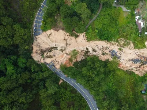 Công bố tình huống khẩn cấp về thiên tai để khắc phục điểm sạt lở tại đèo Mimosa