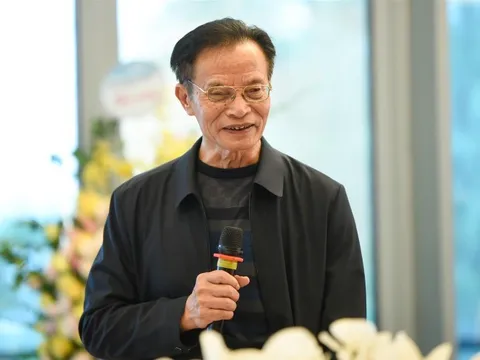 TS Lê Xuân Nghĩa: Không nên trách người dân tích trữ vàng, mà phải đặt ra câu hỏi tại sao người dân Việt Nam phải mua vàng đắt hơn thế giới