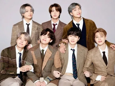 BTS bất ngờ nhận huân chương giữa ồn ào hẹn hò của Jungkook