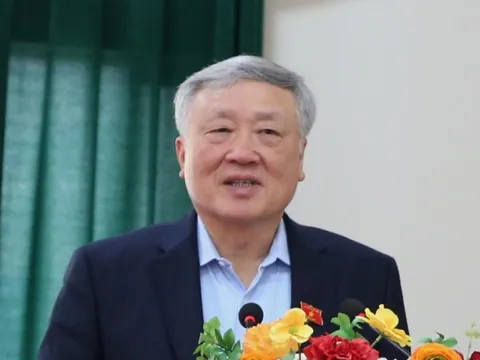 Phó thủ tướng Nguyễn Hòa Bình nói về tiền lương của cán bộ công chức và việc tăng lương năm 2026