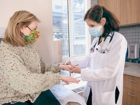 Cuộc chiến trường kỳ chống ung thư - Kỳ 3: Thử nghiệm liệu pháp nhắm trúng đích