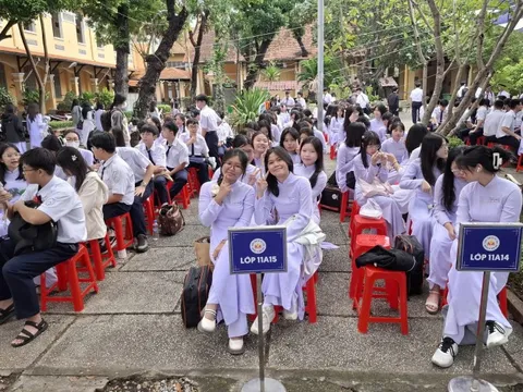 Đề xuất cho học sinh Tp.HCM nghỉ Tết Nguyên đán 11 ngày