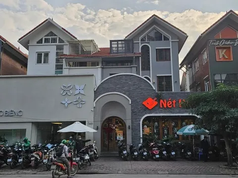 'Làng Việt kiều châu Âu' méo mó, nhếch nhác vì vi phạm trật tự xây dựng