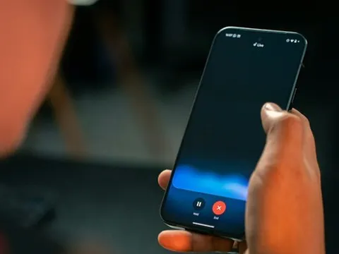 Google trì hoãn việc ra mắt Gemini, Assistant vẫn tiếp tục đồng hành